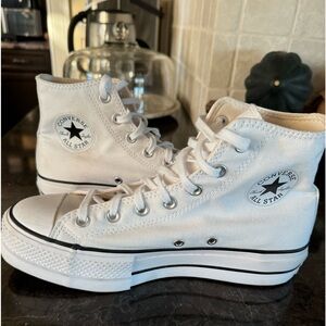 Converse High Top NWOT